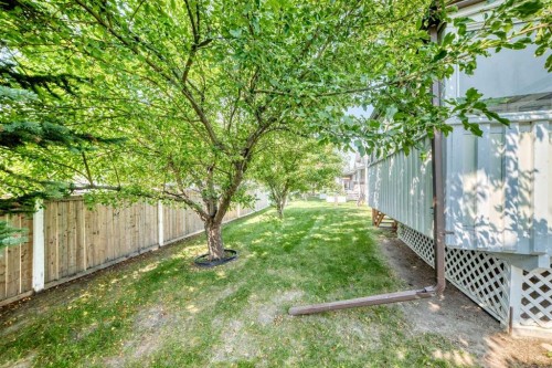 108 Woodside Close Nw, Airdrie, AB - Outdoor