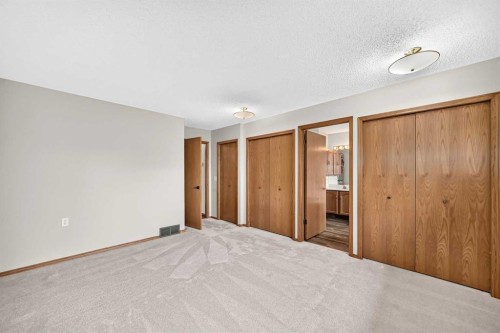 108 Woodside Close Nw, Airdrie, AB - Indoor Photo Showing Other Room