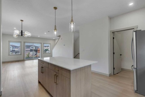 414 Corner Meadows Square Ne, Calgary, AB - Indoor Photo Showing Kitchen