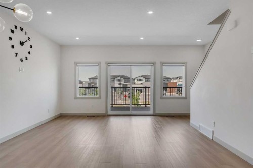414 Corner Meadows Square Ne, Calgary, AB - Indoor