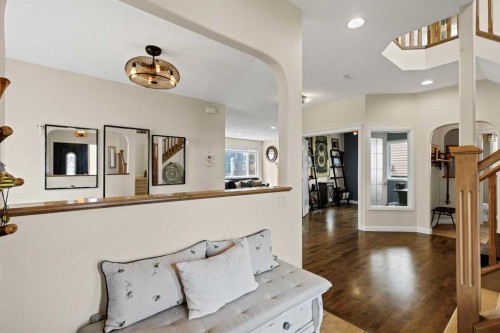 1437 Kings Heights Boulevard Se, Airdrie, AB - Indoor Photo Showing Other Room