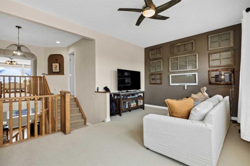 1437 Kings Heights Boulevard Se, Airdrie, AB - Indoor