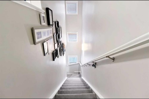 656 Copperpond Boulevard Se, Calgary, AB 