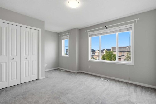 656 Copperpond Boulevard Se, Calgary, AB 