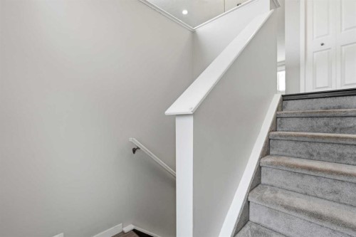 656 Copperpond Boulevard Se, Calgary, AB 