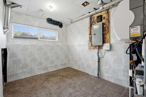 656 Copperpond Boulevard Se, Calgary, AB 