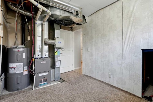 656 Copperpond Boulevard Se, Calgary, AB 