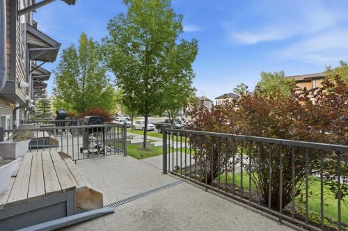 656 Copperpond Boulevard Se, Calgary, AB 