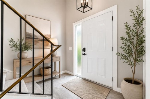 5233 17 Avenue Nw, Calgary, AB - Indoor Photo Showing Other Room