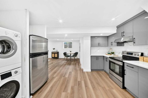 545 Madeira Drive Ne, Calgary, AB - Indoor Photo Showing Laundry Room