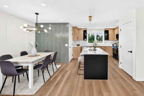 545 Madeira Drive Ne, Calgary, AB - Indoor