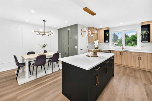 545 Madeira Drive Ne, Calgary, AB - Indoor
