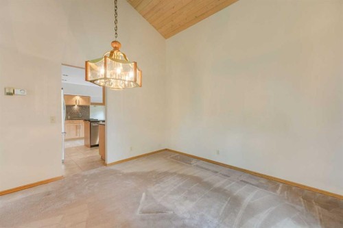 9144 Oakmount Drive Sw, Calgary, AB - Indoor Photo Showing Other Room