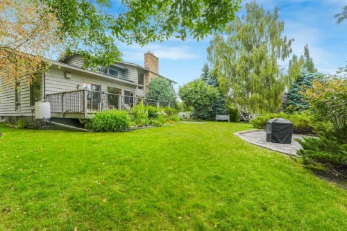 9144 Oakmount Drive Sw, Calgary, AB - Outdoor