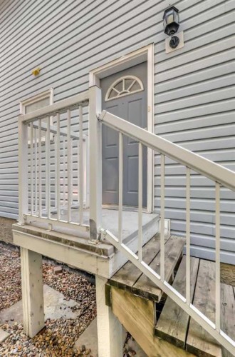 2622 24A Street Sw, Calgary, AB - Outdoor