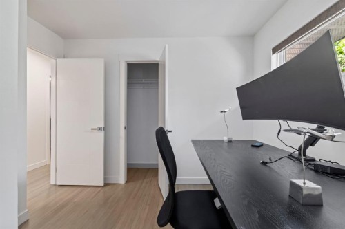 38 Westwood Drive Sw, Calgary, AB - Indoor Photo Showing Office