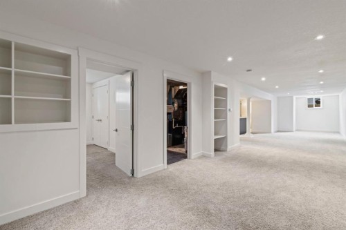 38 Westwood Drive Sw, Calgary, AB - Indoor Photo Showing Other Room