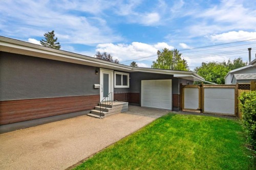 38 Westwood Drive Sw, Calgary, AB - Outdoor