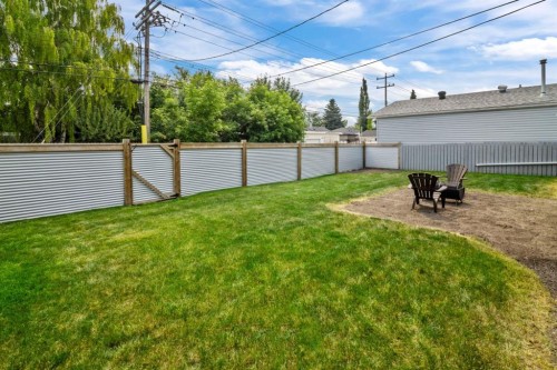 38 Westwood Drive Sw, Calgary, AB - Outdoor