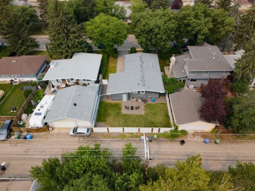 38 Westwood Drive Sw, Calgary, AB - Outdoor