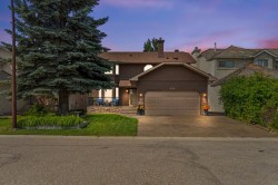 626 Hawkhill Place NW Calgary, AB T3G 3M6