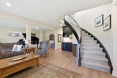 167 Valley Ridge Green Nw, Calgary, AB - Indoor Photo Showing Living Room