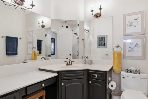 167 Valley Ridge Green Nw, Calgary, AB - Indoor Photo Showing Bathroom