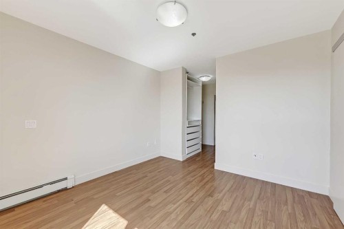 514-955 Mcpherson Road Ne, Calgary, AB - Indoor Photo Showing Other Room