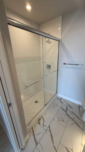 609-8370 Broadcast Avenue Sw, Calgary, AB - Indoor