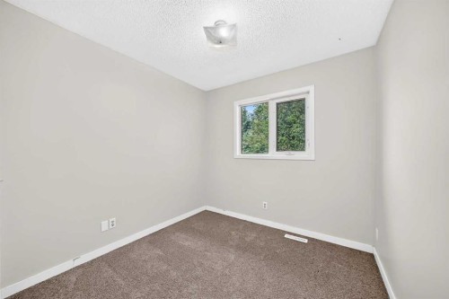 37 Martingrove Way Ne, Calgary, AB - Indoor Photo Showing Other Room