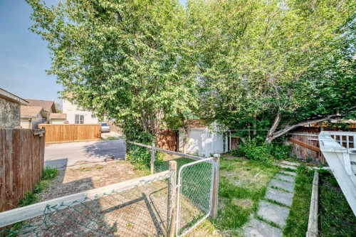 37 Martingrove Way Ne, Calgary, AB - Outdoor