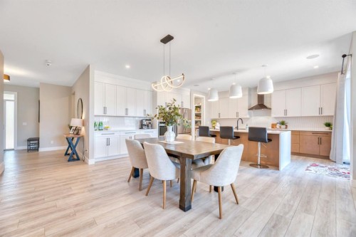 6 Legacy Woods Crescent Se, Calgary, AB - Indoor Photo Showing Dining Room