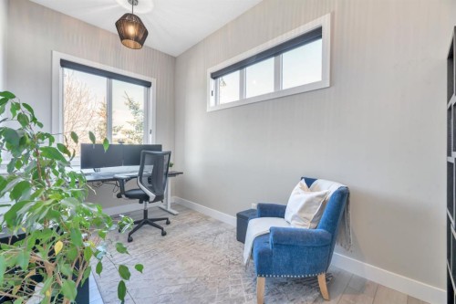 6 Legacy Woods Crescent Se, Calgary, AB - Indoor Photo Showing Other Room