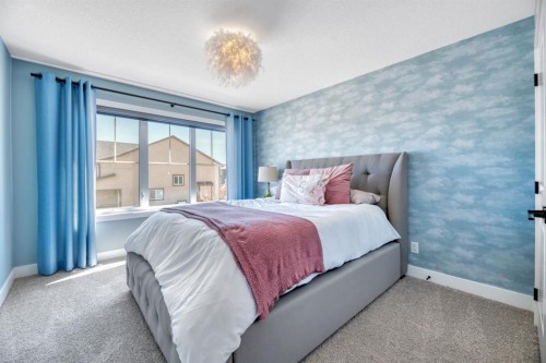 6 Legacy Woods Crescent Se, Calgary, AB - Indoor Photo Showing Bedroom