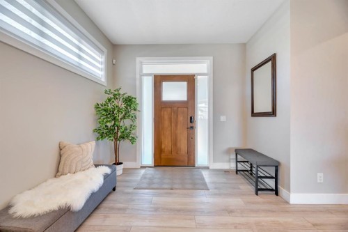 6 Legacy Woods Crescent Se, Calgary, AB - Indoor Photo Showing Other Room