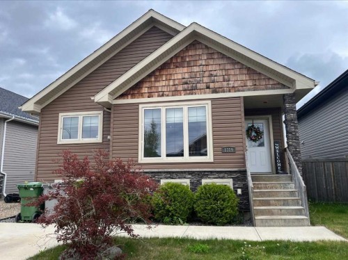 1319 54 Avenue Close, Lloydminster, AB - Outdoor With Facade