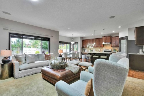 212 Everbrook Way Sw, Calgary, AB - Indoor Photo Showing Living Room