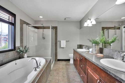 212 Everbrook Way Sw, Calgary, AB - Indoor Photo Showing Bathroom