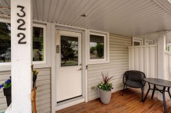 322 Killarney Glen Court SW Calgary, AB T3E 7H4
