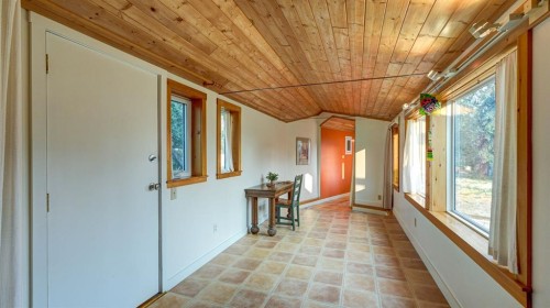335 50 Avenue West, Claresholm, AB - Indoor Photo Showing Other Room