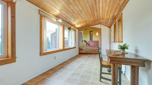 335 50 Avenue West, Claresholm, AB - Indoor Photo Showing Other Room