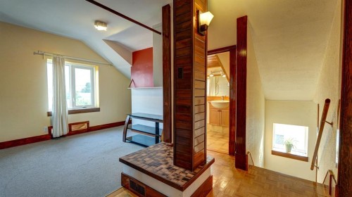 335 50 Avenue West, Claresholm, AB - Indoor Photo Showing Other Room