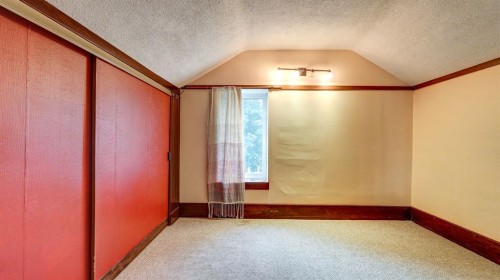335 50 Avenue West, Claresholm, AB - Indoor Photo Showing Other Room