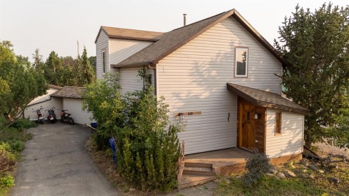 335 50 Avenue West, Claresholm, AB - Outdoor With Exterior