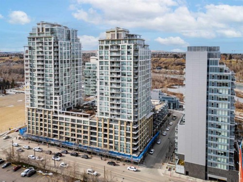317-222 Riverfront Avenue Sw, Calgary, AB - Outdoor With Facade