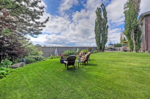 46 Spring View Sw, Calgary, AB - Outdoor