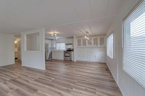 303-99 Arbour Lake Road Nw, Calgary, AB 