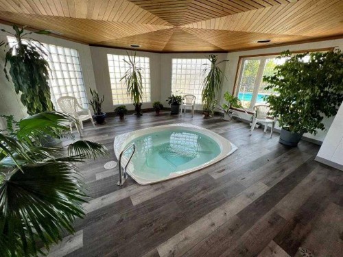 303-99 Arbour Lake Road Nw, Calgary, AB 