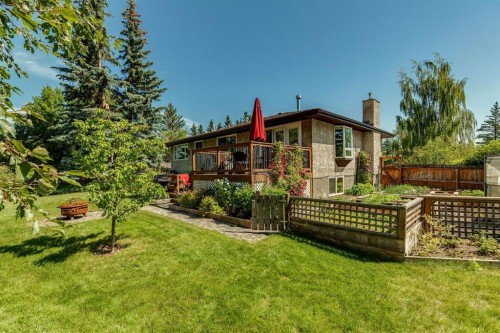 423 Canterbury Place Sw, Calgary, AB - Outdoor With Deck Patio Veranda