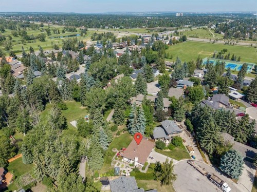 423 Canterbury Place Sw, Calgary, AB - Outdoor With View